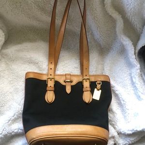 SALE!! Dooney and Bourke Bucket Bag
